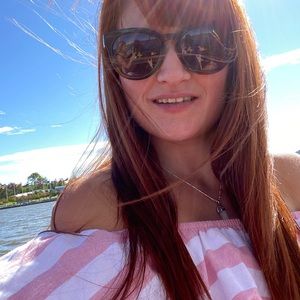 Meet your Posher, Irena